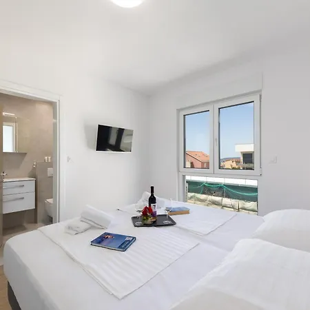Adriatic Nest Apartment *