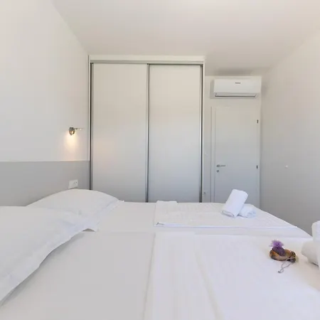 Adriatic Nest Apartment *