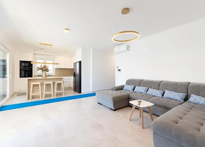 Adriatic Nest *